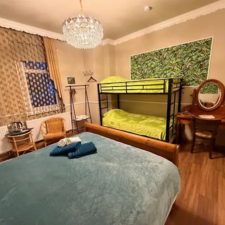 Antique Hotel Am Bahndamm-3